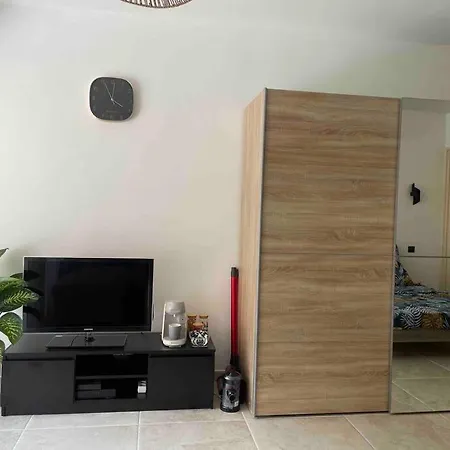 Au Centre De Avec Terrasse Apartamento Saint-Tropez