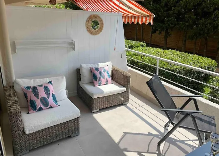 Au Centre De Avec Terrasse Apartment Saint-Tropez